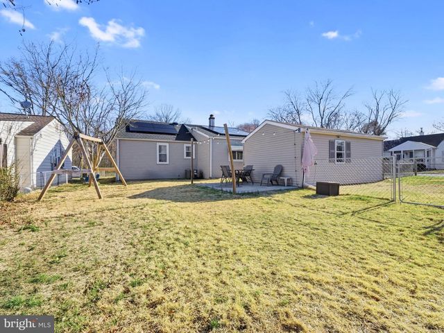 401 WOODBURY TER, West Deptford, NJ 08086