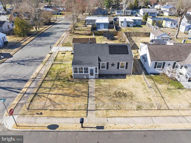 401 WOODBURY TER, West Deptford, NJ 08086