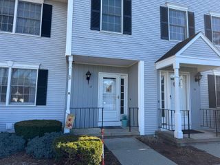 17 Twin Circle, Middlebury, VT 05753