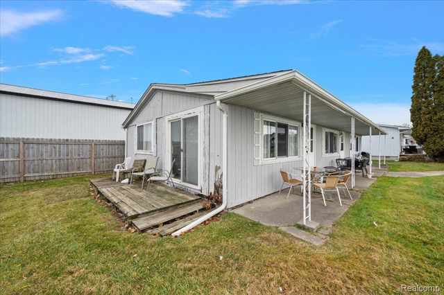 9287 N River Road 1, Clay Township, MI 48001