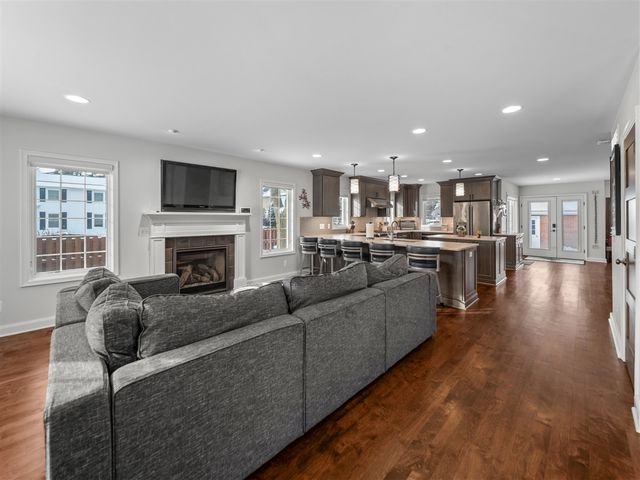 990 Ross Street, Plymouth, MI 48170