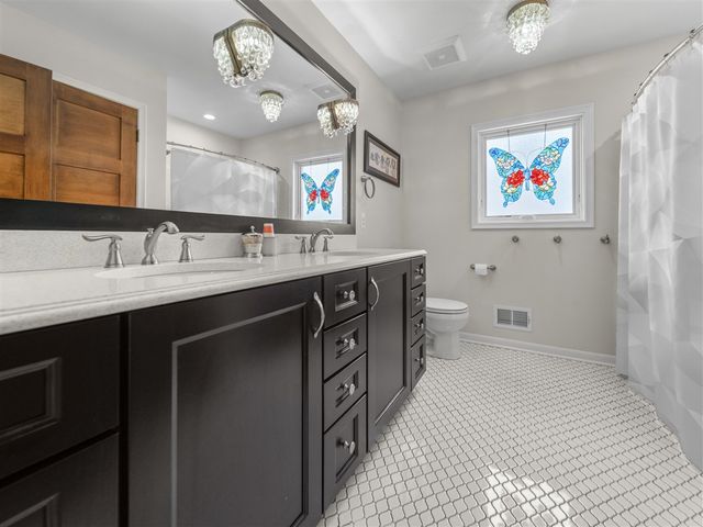 990 Ross Street, Plymouth, MI 48170