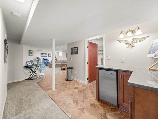 990 Ross Street, Plymouth, MI 48170