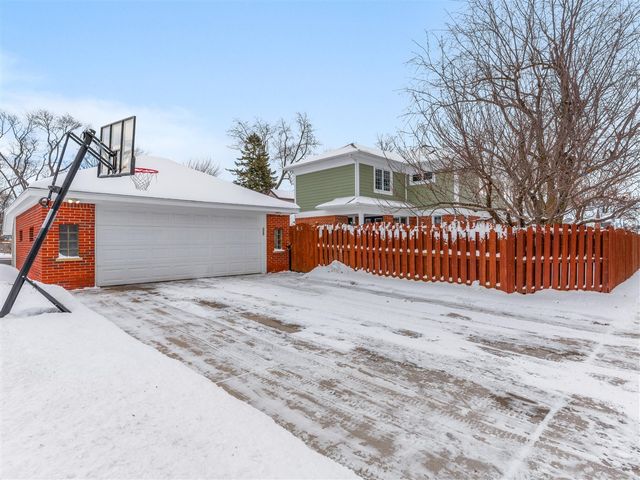 990 Ross Street, Plymouth, MI 48170