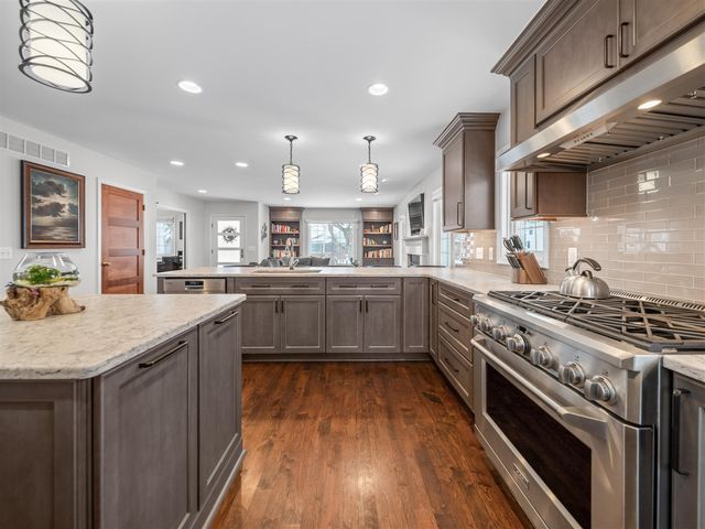 990 Ross Street, Plymouth, MI 48170