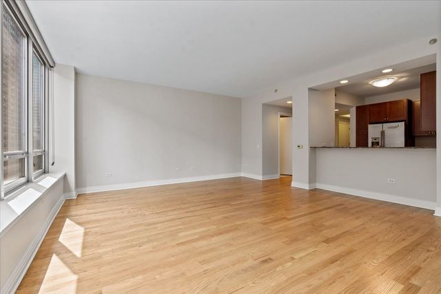 600 N LAKE SHORE Drive 507, Chicago, IL 60611