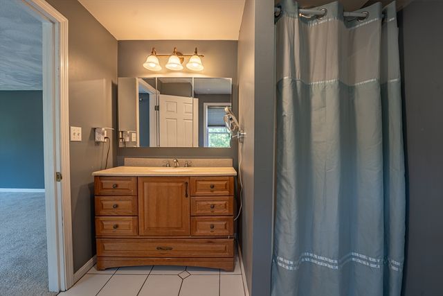 64 Bancroft Street, Dracut, MA 01826