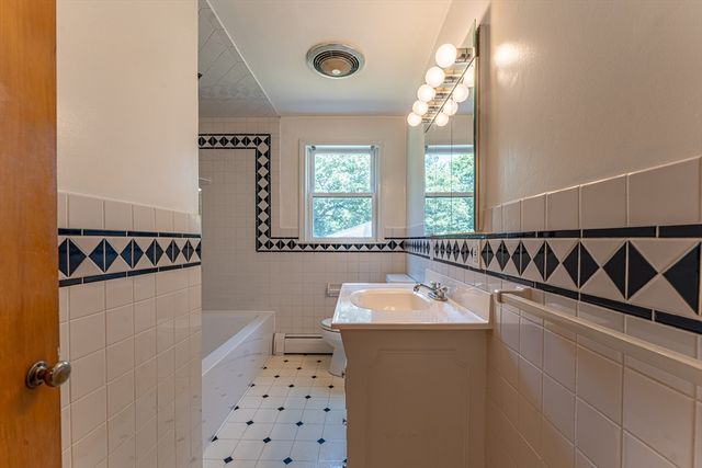 64 Bancroft Street, Dracut, MA 01826