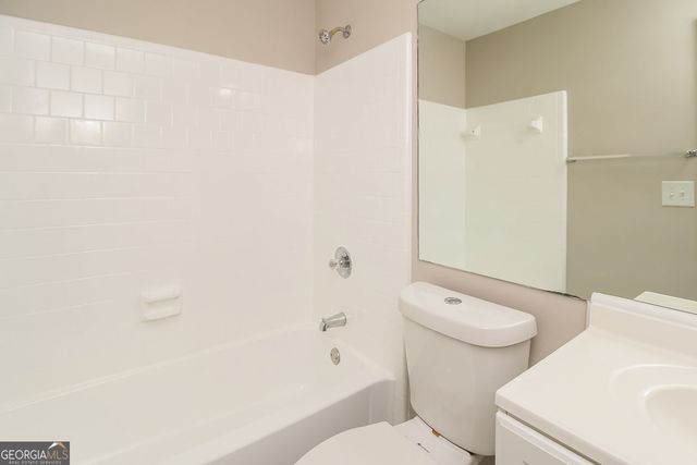 5707 Wells Circle, Stone Mountain, GA 30087