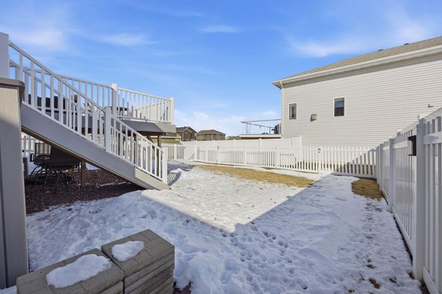 1114 22nd Avenue W, West Fargo, ND 58078