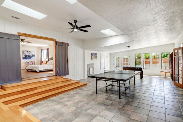 3560 Luke Circle NW, Albuquerque, NM 87107