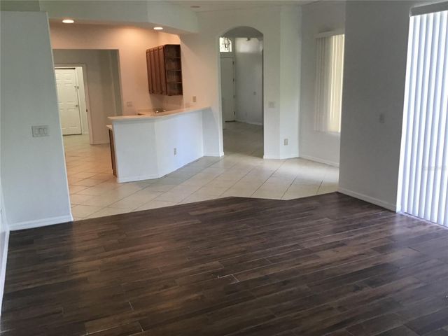 4616 62ND AVENUE E, Bradenton, FL 34203