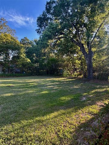 910 W FRENCH AVENUE, Orange City, FL 32763