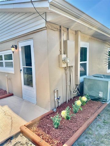 910 W FRENCH AVENUE, Orange City, FL 32763