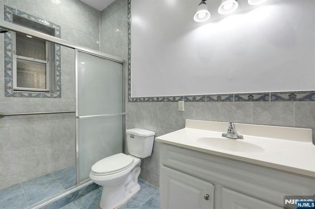 300 49th Street, Union City, NJ 07087