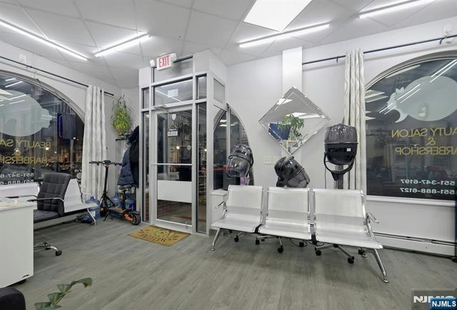 300 49th Street, Union City, NJ 07087