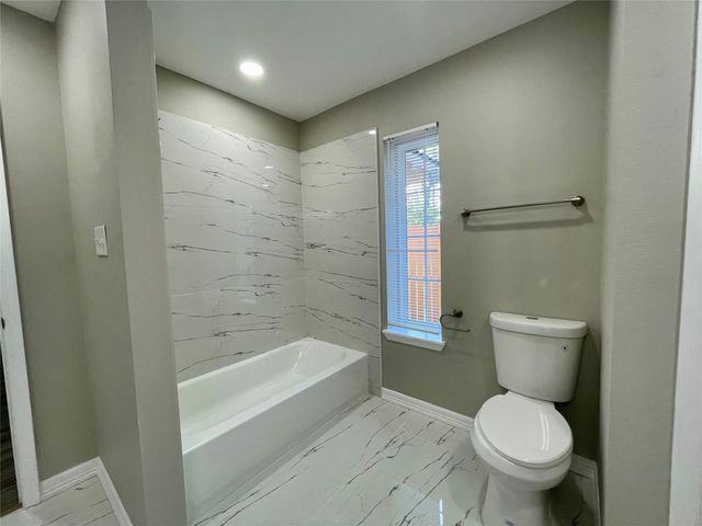 4600 39th Street, Dickinson, TX 77539