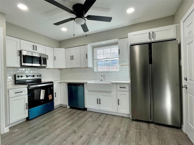 4600 39th Street, Dickinson, TX 77539