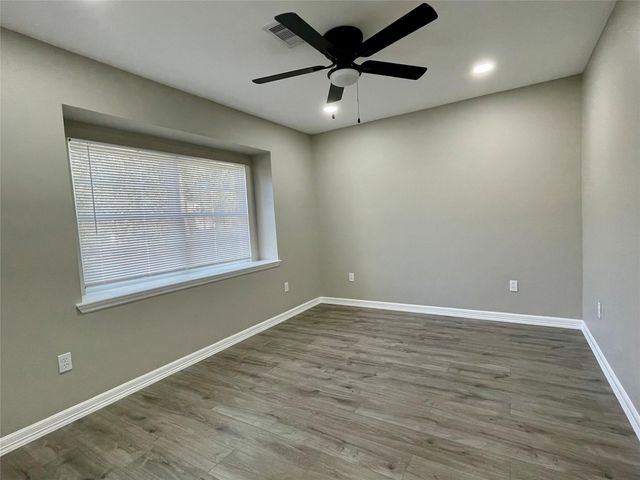 4600 39th Street, Dickinson, TX 77539