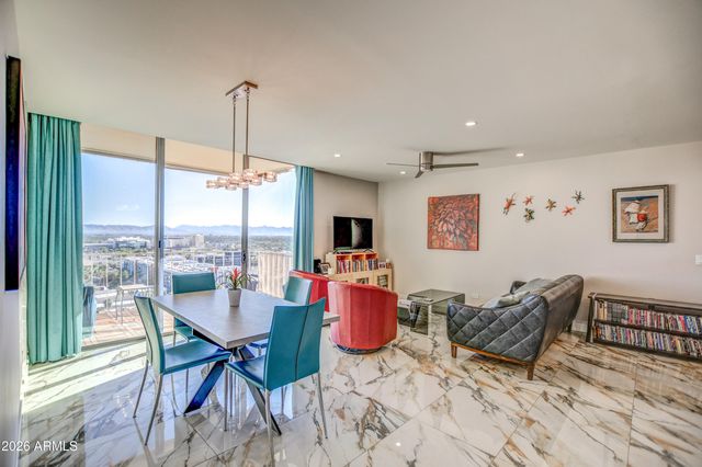 207 W CLARENDON Avenue H16, Phoenix, AZ 85013