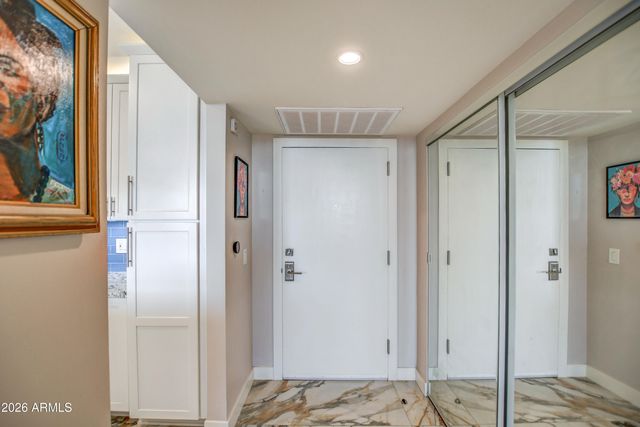207 W CLARENDON Avenue H16, Phoenix, AZ 85013