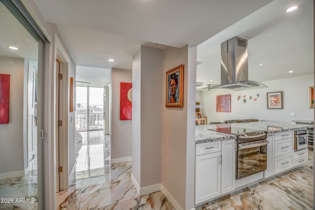207 W CLARENDON Avenue H16, Phoenix, AZ 85013