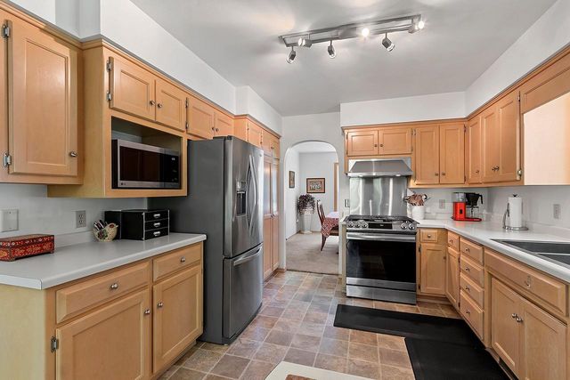 2595 EDGEWOOD LANE, Green Bay, WI 54302