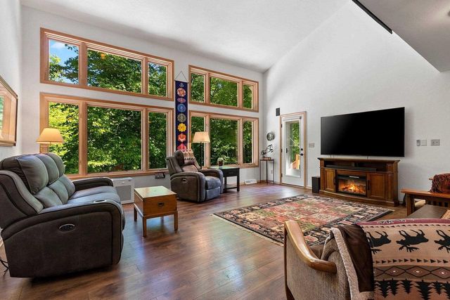 2595 EDGEWOOD LANE, Green Bay, WI 54302