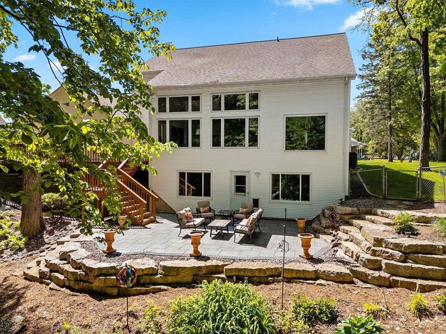 2595 EDGEWOOD LANE, Green Bay, WI 54302