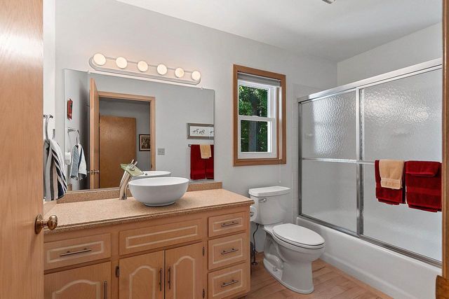 2595 EDGEWOOD LANE, Green Bay, WI 54302