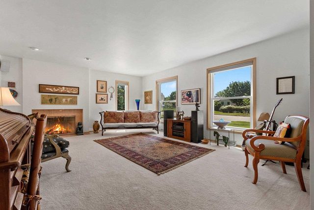 2595 EDGEWOOD LANE, Green Bay, WI 54302