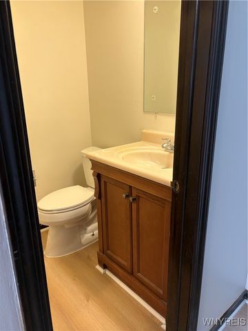 431 Kaymar Drive, Amherst, NY 14228