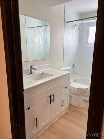 431 Kaymar Drive, Amherst, NY 14228