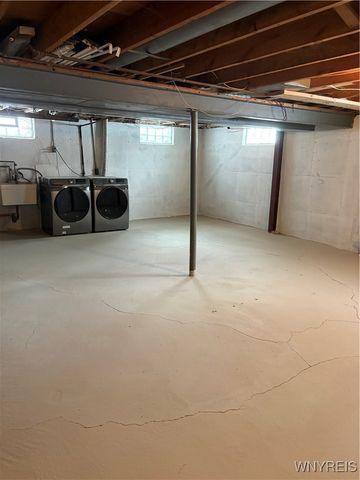 431 Kaymar Drive, Amherst, NY 14228