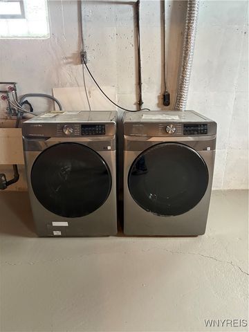 431 Kaymar Drive, Amherst, NY 14228