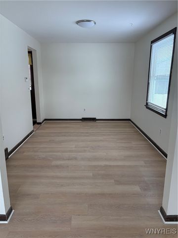 431 Kaymar Drive, Amherst, NY 14228