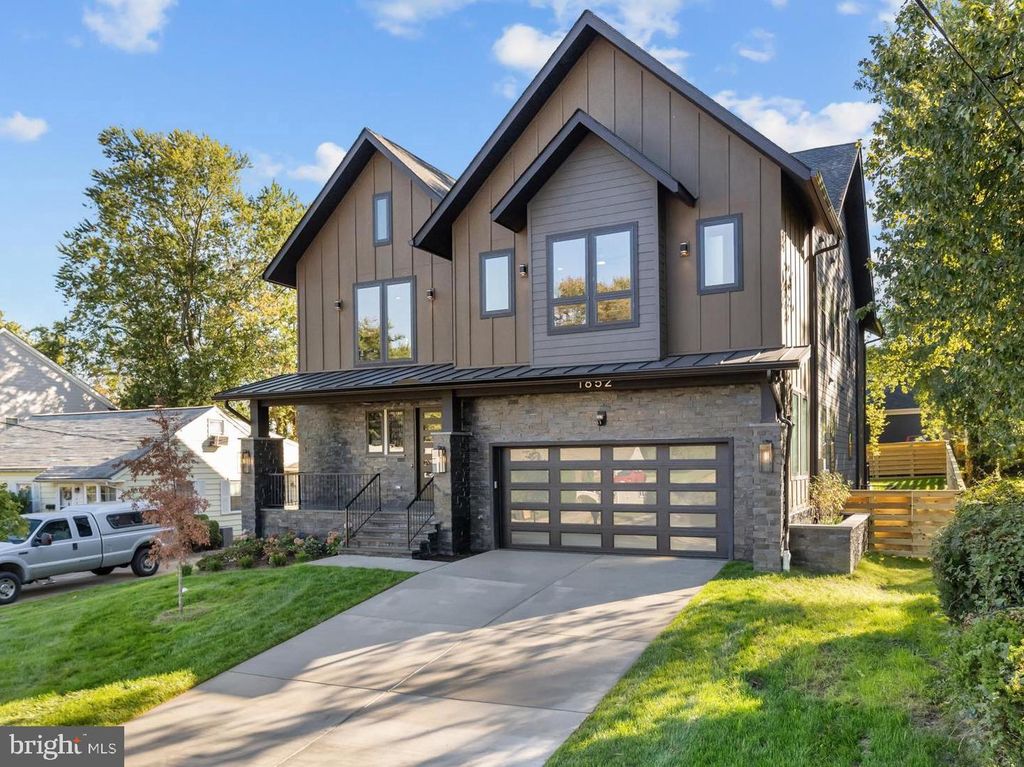 1852 GRIFFITH RD, Falls Church, VA 22043