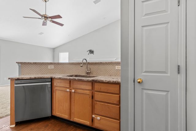 4921 Fields Boulevard, Indianapolis, IN 46239