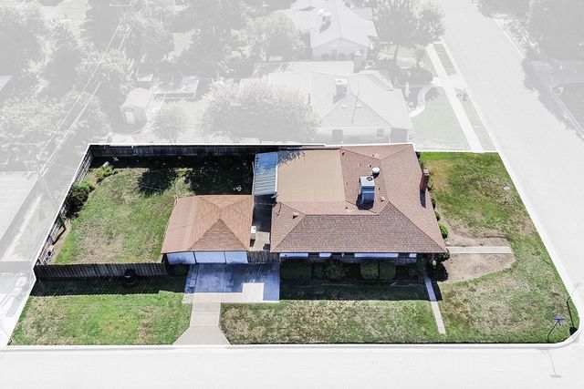 650 N N Place, Tulare, CA 93274