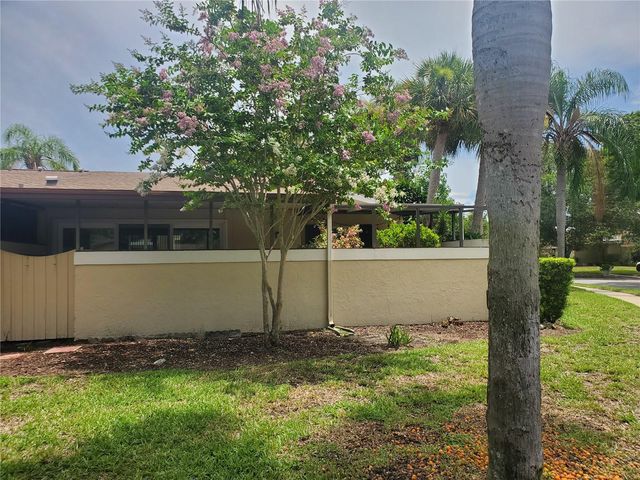 1554 GLEN COURT A, Dunedin, FL 34698