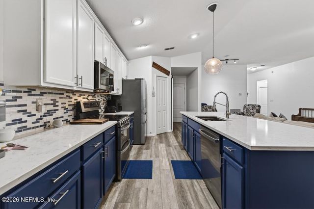 233 N ABERDEENSHIRE Drive, St. Johns, FL 32259