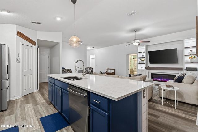 233 N ABERDEENSHIRE Drive, St. Johns, FL 32259