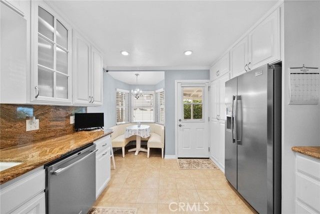 22907 Leonora, Woodland Hills (los Angeles), CA 91367