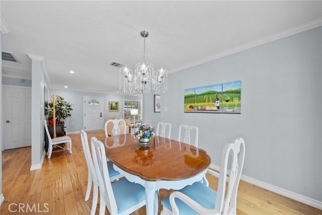 22907 Leonora, Woodland Hills (los Angeles), CA 91367