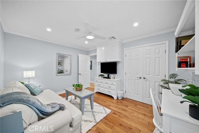 22907 Leonora, Woodland Hills (los Angeles), CA 91367