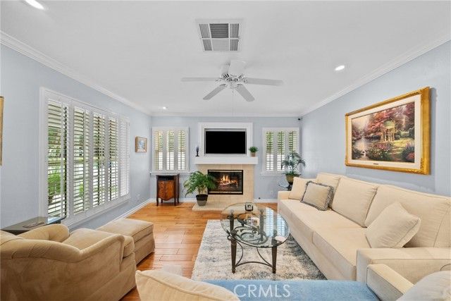 22907 Leonora, Woodland Hills (los Angeles), CA 91367