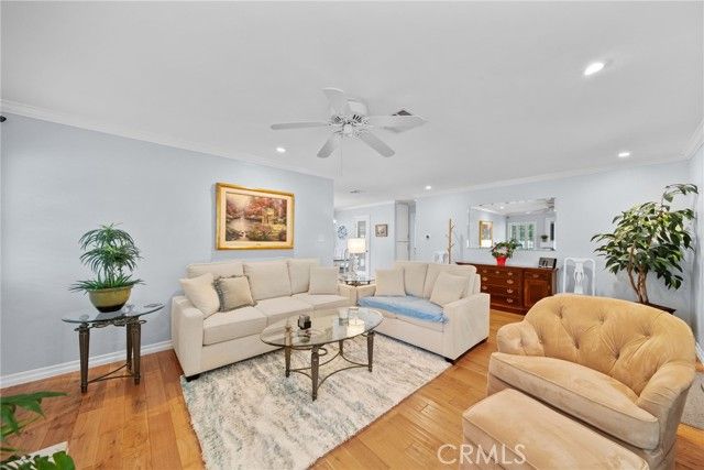 22907 Leonora, Woodland Hills (los Angeles), CA 91367