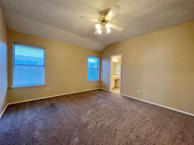 4021 Busch Gardens Drive, Fort Worth, TX 76123
