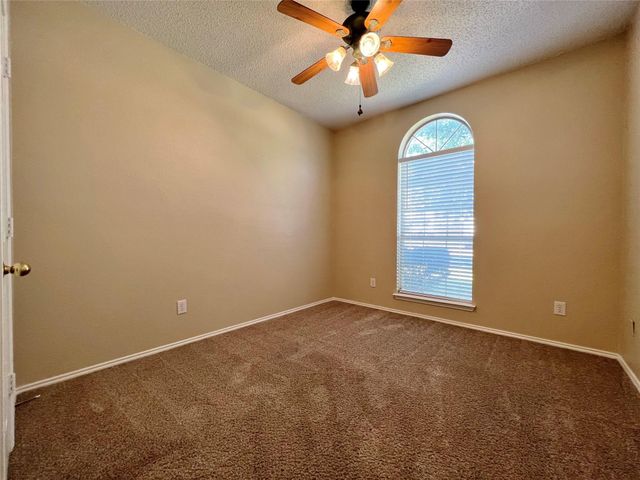 4021 Busch Gardens Drive, Fort Worth, TX 76123