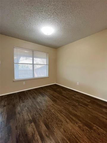 4021 Busch Gardens Drive, Fort Worth, TX 76123